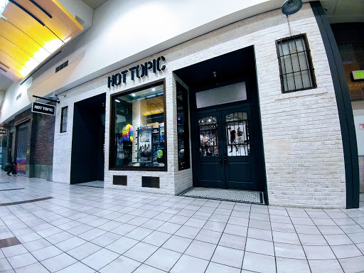 Shopping Mall «Alderwood Mall», reviews and photos, 3000 184th St SW, Lynnwood, WA 98037, USA