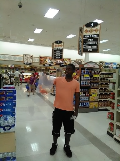 Thrift Store «Red Racks Thrift Store», reviews and photos, 9715 St Charles Rock Rd, Breckenridge Hills, MO 63114, USA