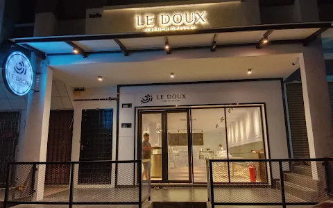 Le.Doux Cafe image