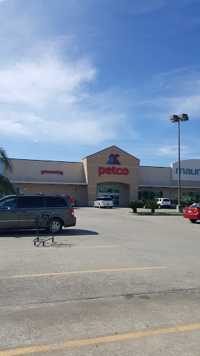 Pet Supply Store «Petco Animal Supplies», reviews and photos, 4665 Garth Rd #400, Baytown, TX 77521, USA