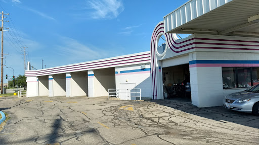 Car Wash «Monarch Car Wash», reviews and photos, 1191 E Nerge Rd, Elk Grove Village, IL 60007, USA