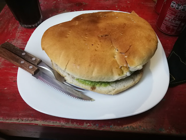 Otto Sandwich Valdivia - Restaurante