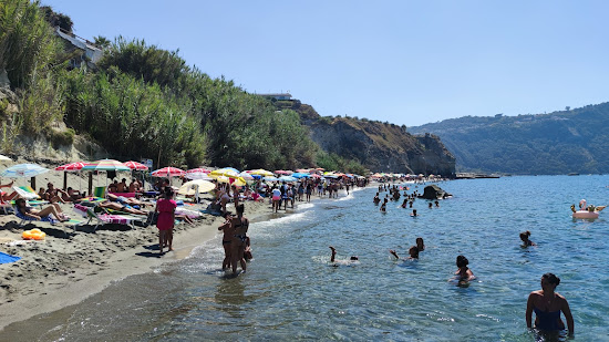 Spiaggia Cava Dell'Isola