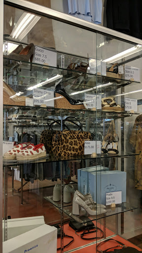 Used Clothing Store «Crossroads Trading Co.», reviews and photos, 2711 N Clark St, Chicago, IL 60614, USA