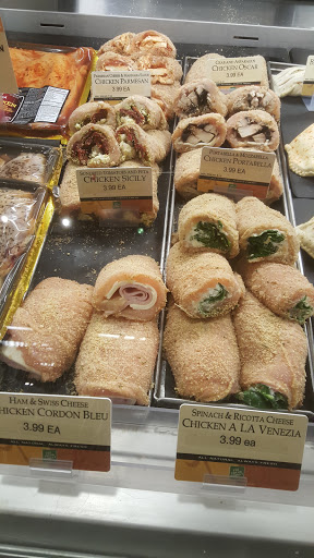 Grocery Store «The Fresh Market», reviews and photos, 11 Essington Dr, Hingham, MA 02043, USA