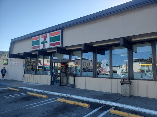 Convenience Store «7-Eleven», reviews and photos, 100 Clarendon Rd, Pacifica, CA 94044, USA