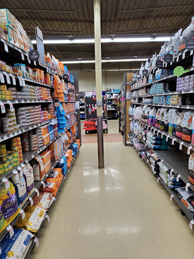 Pet Supply Store «Petco Animal Supplies», reviews and photos, 8500 Henry Ave #10, Philadelphia, PA 19128, USA