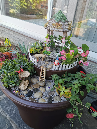 Mini Garden Store