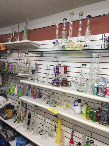 Tobacco Shop «Tobacco Hut», reviews and photos, 1917 Broadway, Everett, WA 98201, USA