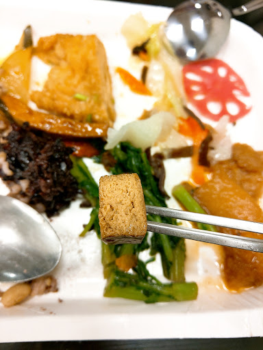 廣達素食自助餐 的照片