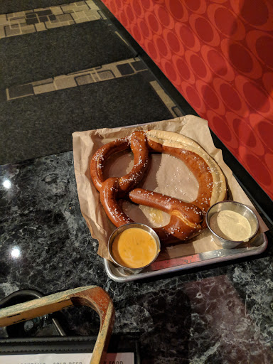 American Restaurant «Kings Boston - Dedham», reviews and photos, 600 Legacy Pl, Dedham, MA 02026, USA