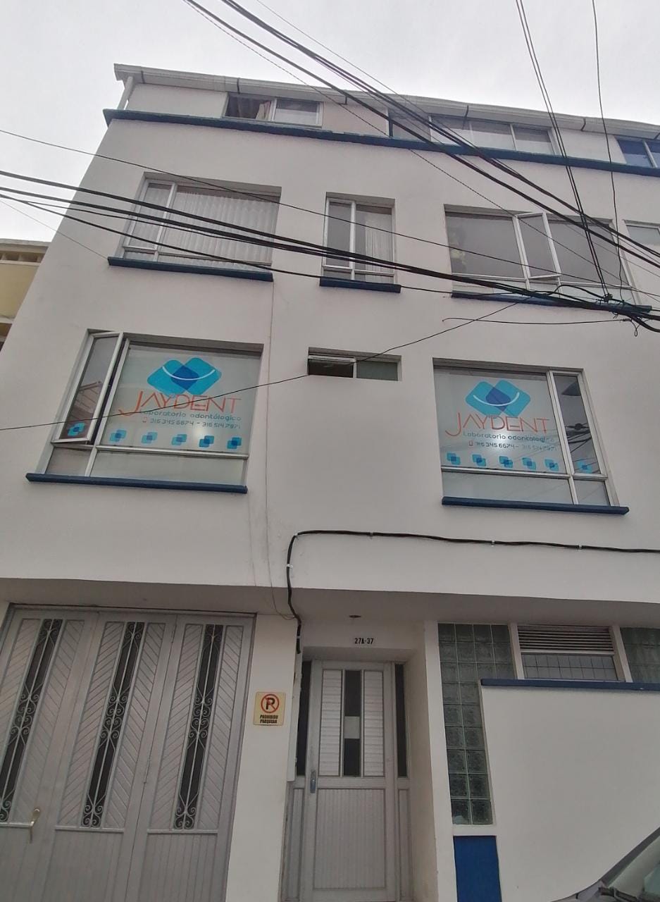LABORATORIO DENTAL JAYDENT