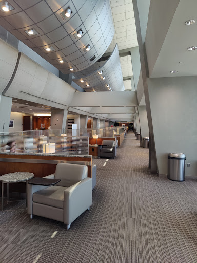 Admirals Club Terminals B and C