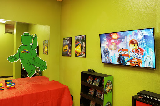 Toy Store «Bricks & Minifigs San Antonio», reviews and photos, 12415 Bandera Rd #212, Helotes, TX 78023, USA