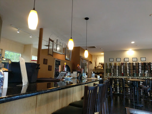 Wine Bar «The Harvest Wine Bar», reviews and photos, 14559 Westlake Dr, Lake Oswego, OR 97035, USA