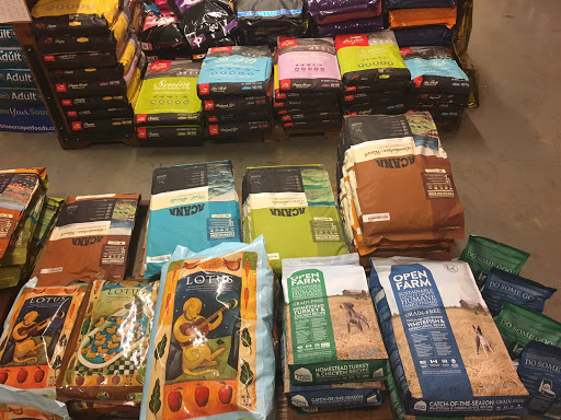 Pet Supply Store «Wags & Whiskers - West Nashville», reviews and photos, 3731 Charlotte Ave, Nashville, TN 37209, USA