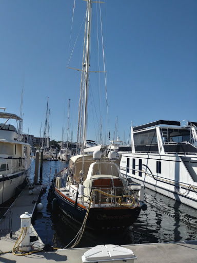 Donut Shop «Turner Donut Shop», reviews and photos, 902 9th Ave W, Bradenton, FL 34205, USA