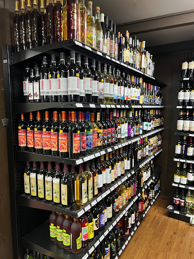 Liquor Store «Northwest Fine Wines Spirits», reviews and photos, 808 Westminster Pike, Reisterstown, MD 21136, USA