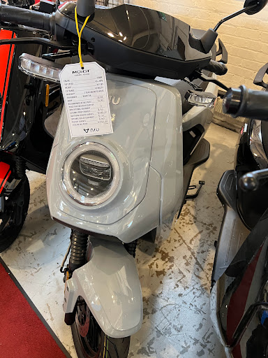 Motor Scooter Dealer «Scooterworks Chicago», reviews and photos, 5410 N Damen Ave, Chicago, IL 60625, USA