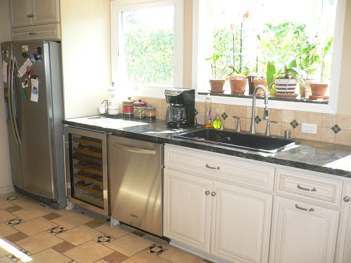 Advanced Builders & Contractors image