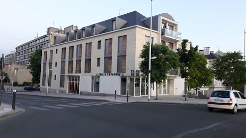 Banque Caisse d'Epargne Compiegne Pont Neuf Compiègne
