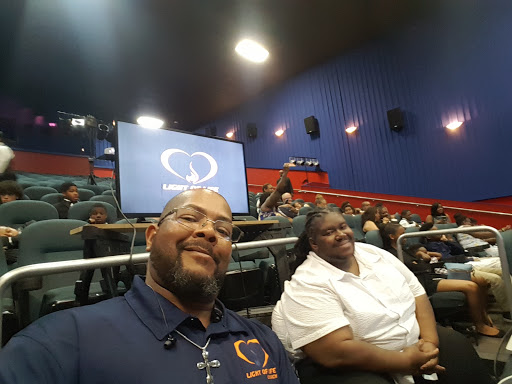 Movie Theater «Regal Cinemas Manassas 14 & IMAX», reviews and photos, 11380 Bulloch Dr, Manassas, VA 20109, USA