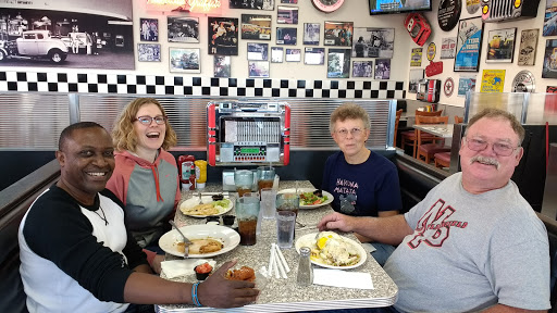 Shopping Mall «Pinole Vista Shopping Center», reviews and photos, 1440 Fitzgerald Dr, Pinole, CA 94564, USA