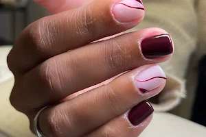 Elegantia Nails image