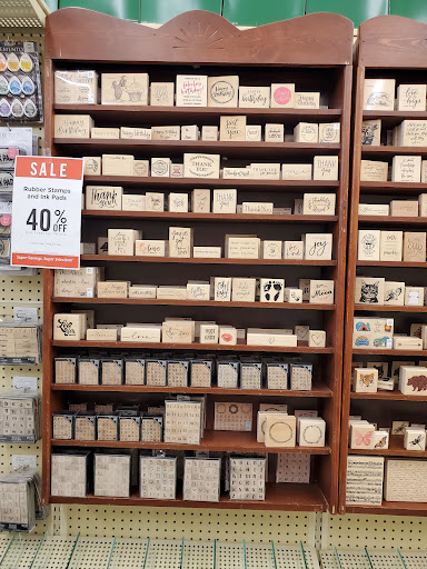 Craft Store «Hobby Lobby», reviews and photos, 255 W Roosevelt Rd, Lombard, IL 60148, USA