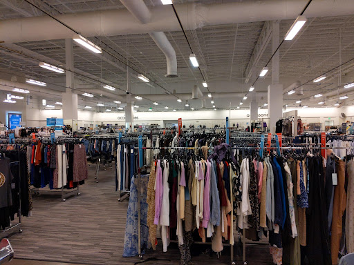 Department Store «Nordstrom Rack at The Block Northway», reviews and photos, 8031 McKnight Rd, Pittsburgh, PA 15237, USA