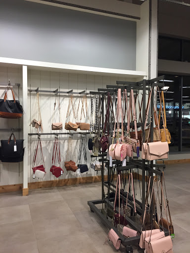 DSW Designer Shoe Warehouse, 15001 Potomac Town Pl #120, Woodbridge, VA 22192, USA, 