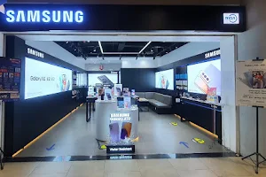 Samsung Store Kings Mall Bandung image