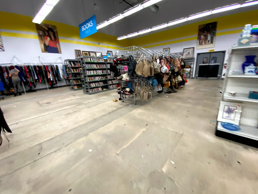 Thrift Store «Goodwill Central Texas - Oak Hill Store», reviews and photos