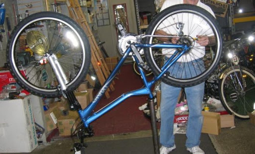 Bicycle Store «Roberts Cycle Shop Chicago», reviews and photos, 7054 N Clark St, Chicago, IL 60626, USA