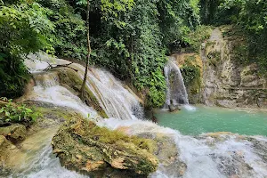 Kinahugan Falls image