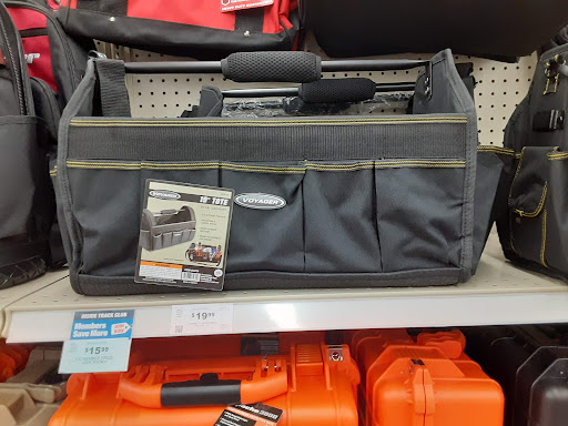 Hardware Store «Harbor Freight Tools», reviews and photos, 323 E Merritt Island Causeway, Merritt Island, FL 32952, USA