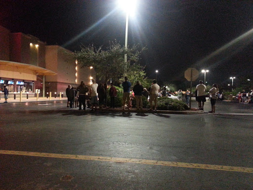 Shopping Mall «Woodlands Square», reviews and photos, 3150 Tampa Rd, Oldsmar, FL 34677, USA