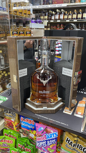 Liquor Store «E & M Food & Liquor», reviews and photos, 7758 Archer Rd, Justice, IL 60458, USA