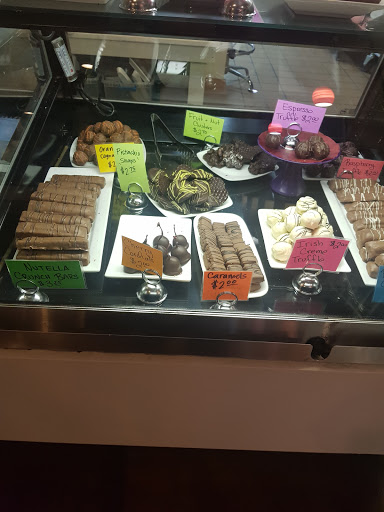 Pastry Shop «Luckhaus & Brubaker Sweets & Treats», reviews and photos, 1939 Maybank Hwy, Charleston, SC 29412, USA