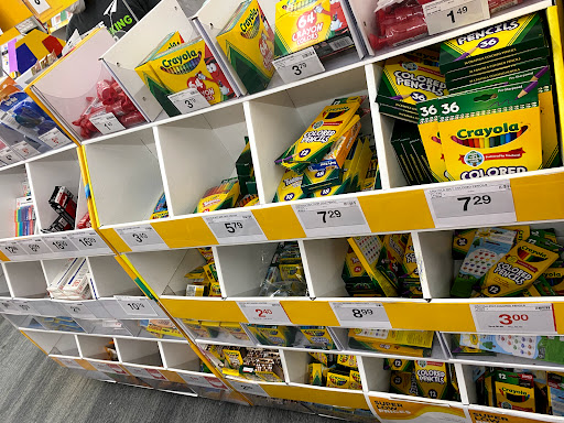 Office Supply Store «Staples», reviews and photos, 91-30 Van Wyck Expy, Jamaica, NY 11418, USA