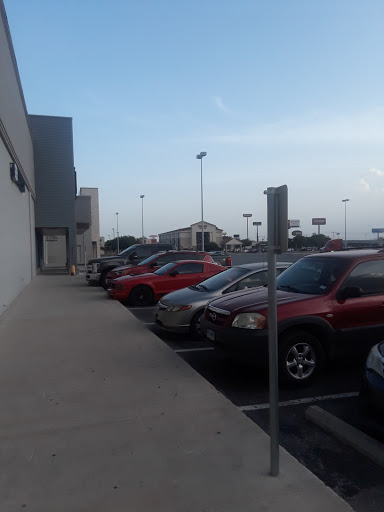 Clothing Store «Ross Dress for Less», reviews and photos, 8540 Fourwinds Dr, Windcrest, TX 78239, USA