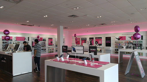 Shopping Mall «Monmouth Mall», reviews and photos, 180 New Jersey 35, Eatontown, NJ 07724, USA