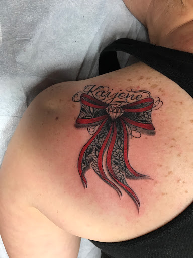 Tattoo Shop «American Beauty Tattoo», reviews and photos, 108 Railroad Ave S, Kent, WA 98032, USA