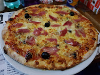 Plats et boissons du Pizzeria Imag'in Pizza à Gaillac - n°14