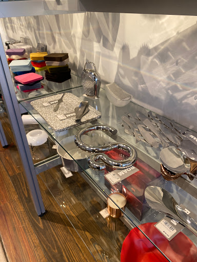 Furniture Store «ROAM Furniture & Lighting», reviews and photos, 2914 Hennepin Ave, Minneapolis, MN 55408, USA