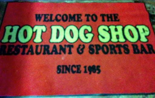 American Restaurant «The Hot Dog Shop», reviews and photos, 6405 Brittmoore Rd #16, Houston, TX 77041, USA