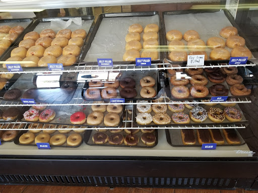 Donut Shop «Good Things Donuts», reviews and photos, 625 Eglin Pkwy NE, Fort Walton Beach, FL 32547, USA