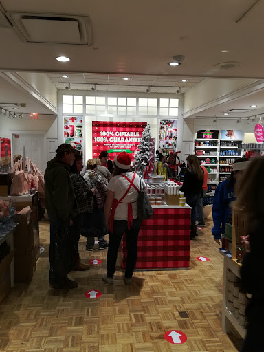Beauty Supply Store «Bath & Body Works», reviews and photos, 6827 Alexandria Pike, Alexandria, KY 41001, USA
