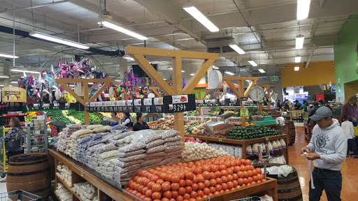 Mexican Grocery Store «Las Montañas Supermarket», reviews and photos, 13901 San Pablo Ave, San Pablo, CA 94806, USA