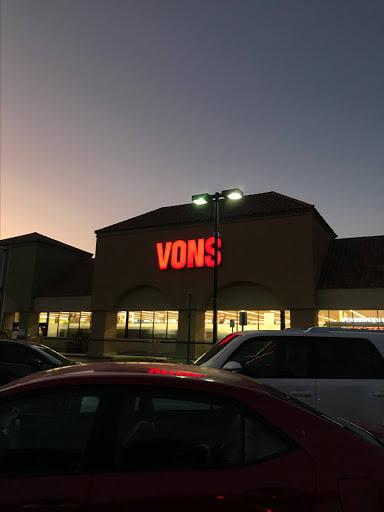 Grocery Store «Vons», reviews and photos, 5275 Mission Oaks Blvd, Camarillo, CA 93012, USA